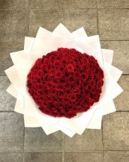 Un message avec des roses rouge