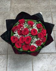 BOU2002 Bouquet de roses rouge